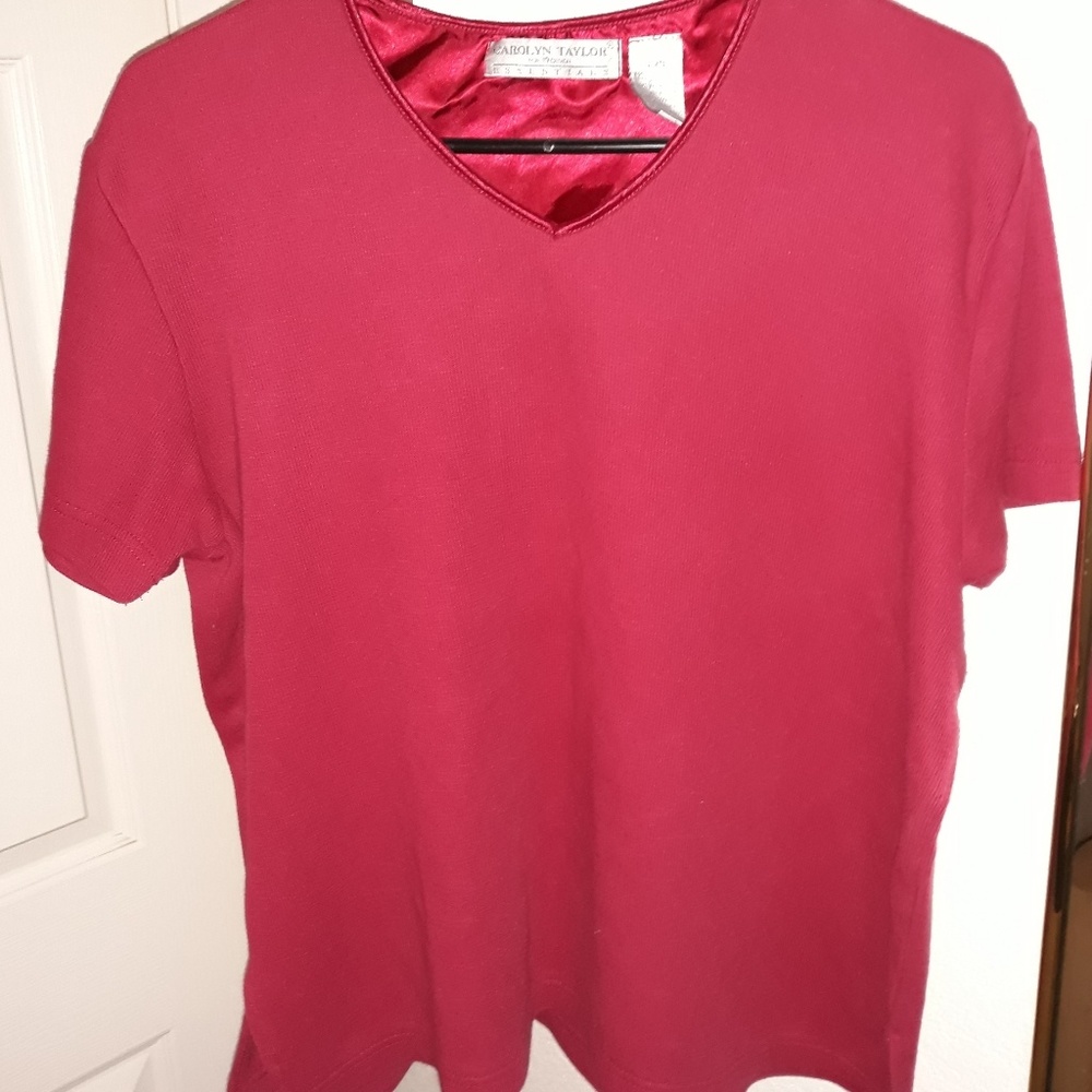 Carolyn Taylor for her shirt size L/G